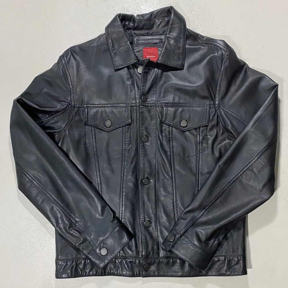 Red Saks Fifth Avenue Men Leather Trucker Jacket Black, Medium